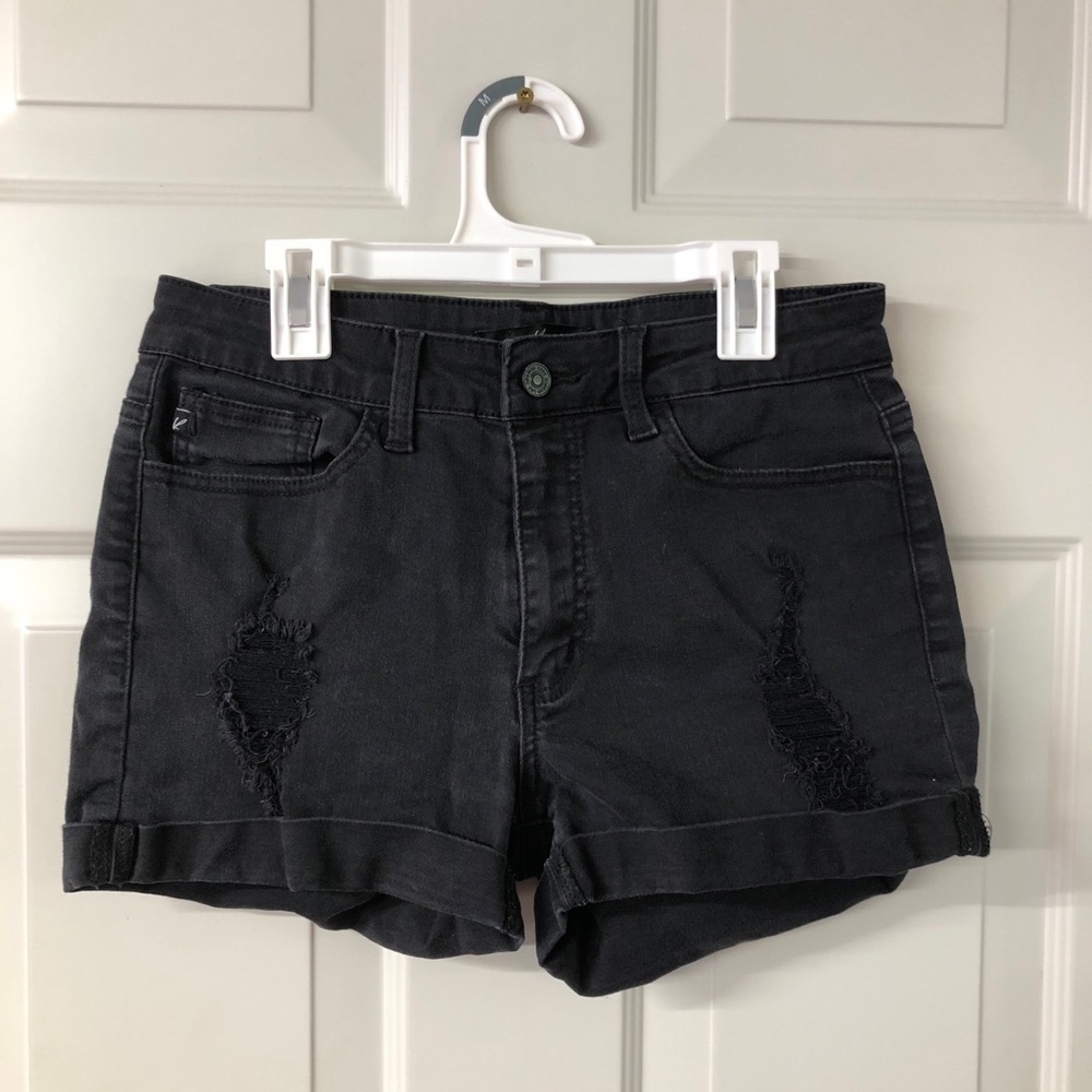 KanCan Black High-Waisted Distressed Cuffed Hem Jean Shorts size 9/29